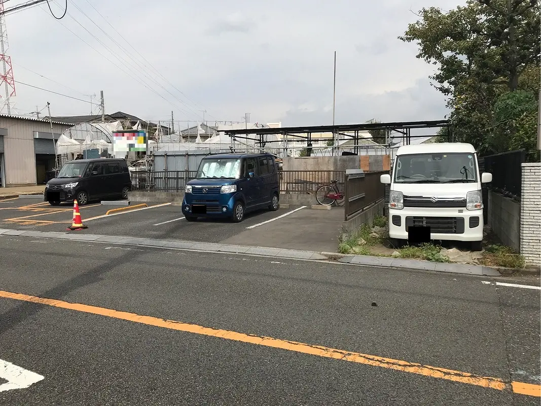 江戸川区鹿骨６丁目　月極駐車場